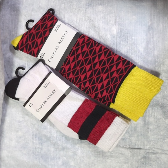 2 Pr. Men's Dress Crew Socks 2 pair Stripe & Geometric Size 10-13 - Picture 1 of 7